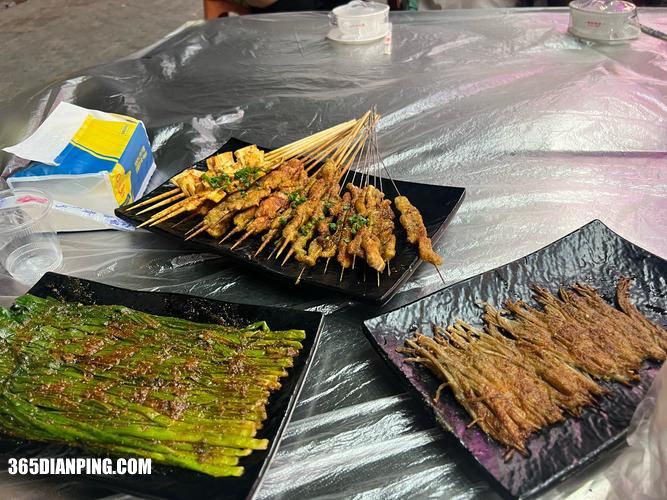 刘记烧烤(老梓园路店)